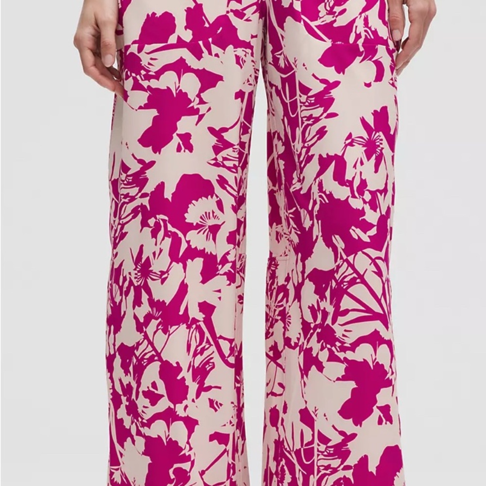 lululemon swift wide-leg mid-rise Pink and Cream Floral Track Pants
